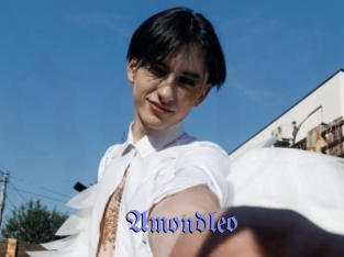 amondleo Gay Buzz