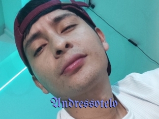 andressotelo Gay Buzz