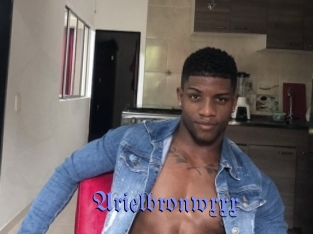 arielbronwxxx Gay Buzz