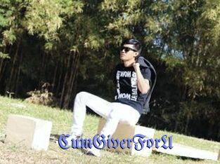 CumGiverForU Gay Buzz