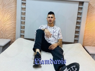 liamdavis Gay Buzz