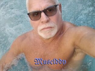 Musclddy Gay Buzz