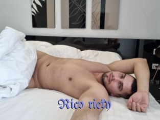 rico_ricky Gay Buzz