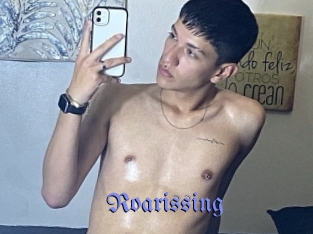 Roarissing