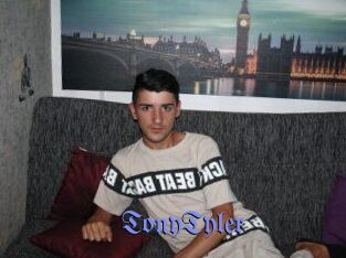 Tony_Tyler