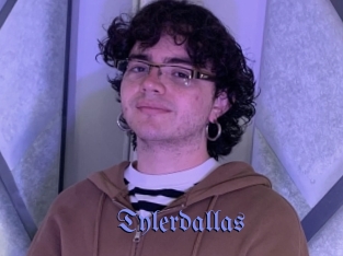 tylerdallas Gay Buzz