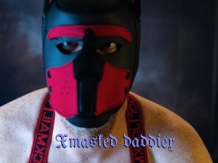 Xmasked_daddiex