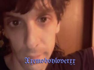 Xxemoboyloverxx